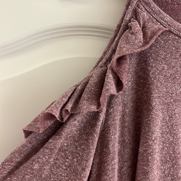 Dry Goods Heather Maroon Cold Shoulder Sweater With Ruffle Shoulders - Picture 2 of 3